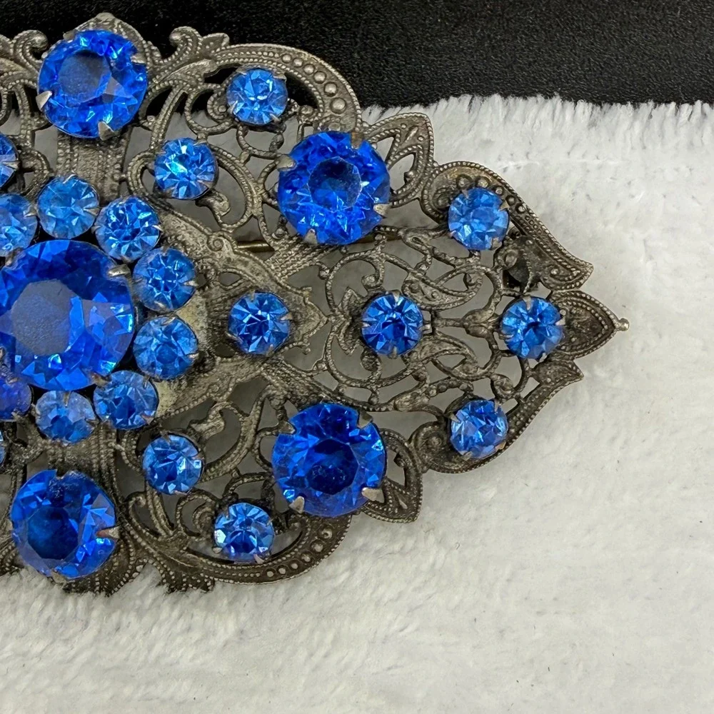 Vintage Brooch Blue Rhinestone Filigree Silver Tone